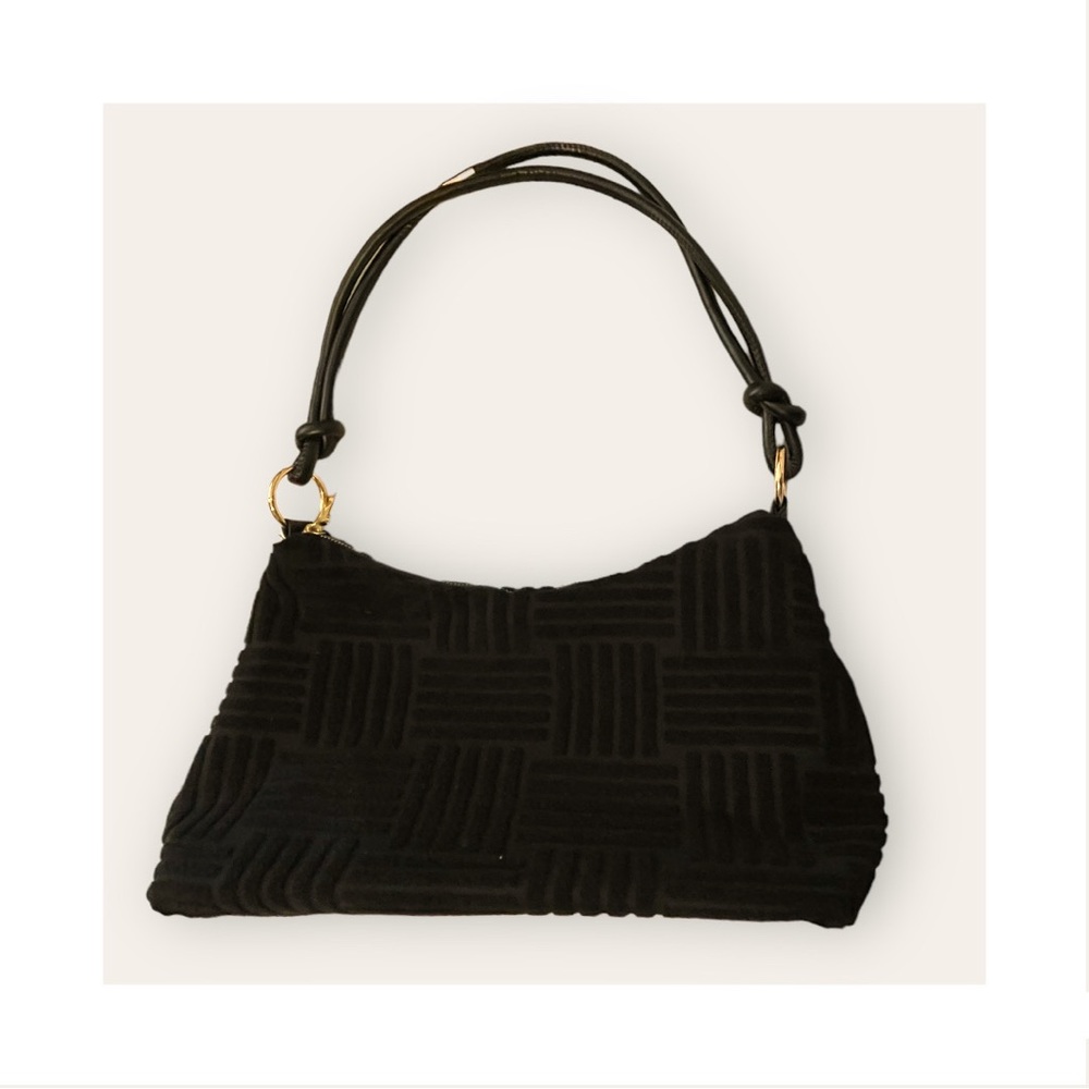 Black Geometric Patterned Purse